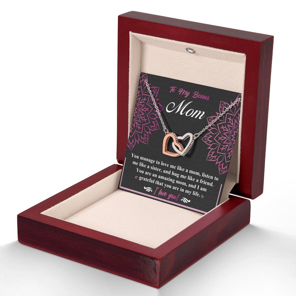Necklace Gift For Bonus Mom - An Amazing Mom